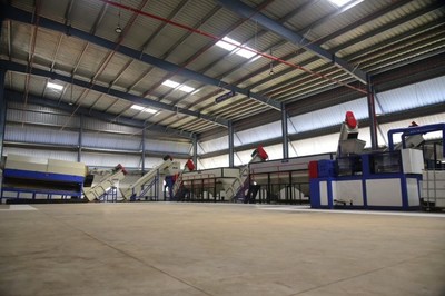 這家南印度塑料回收工廠投產了,每小時可處理1噸廢塑料